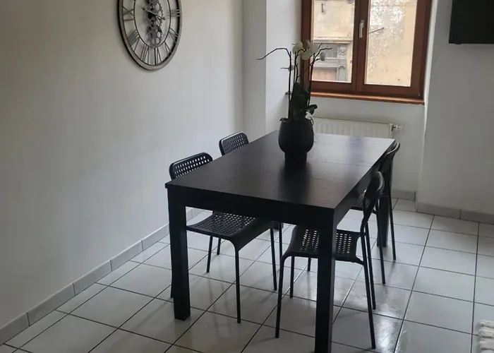 Jolie F4 Au Coeur De *